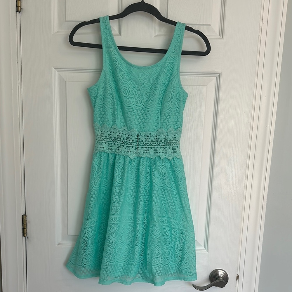 Xhilaration Mint Green Lace Dress